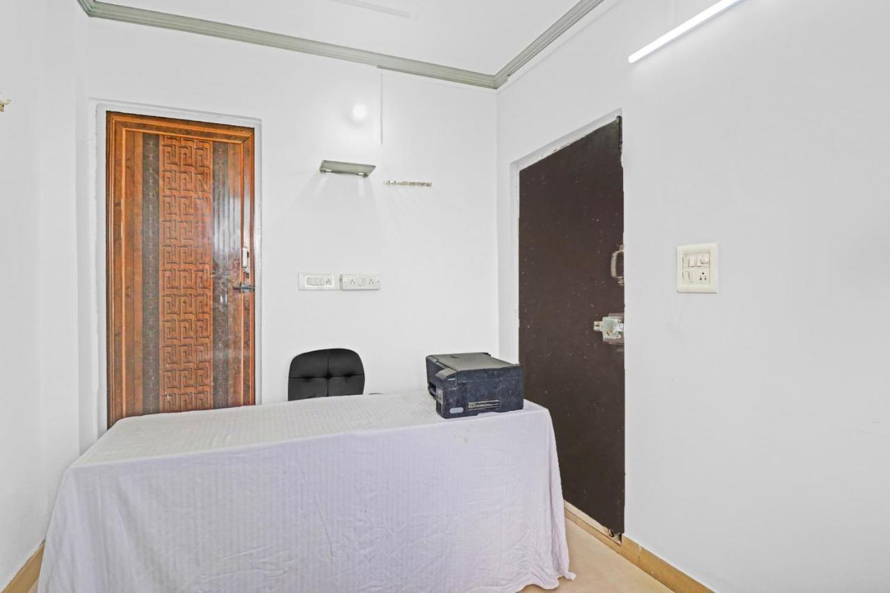 Hotel Flagship Comodo Near The Chanakya New Delhi