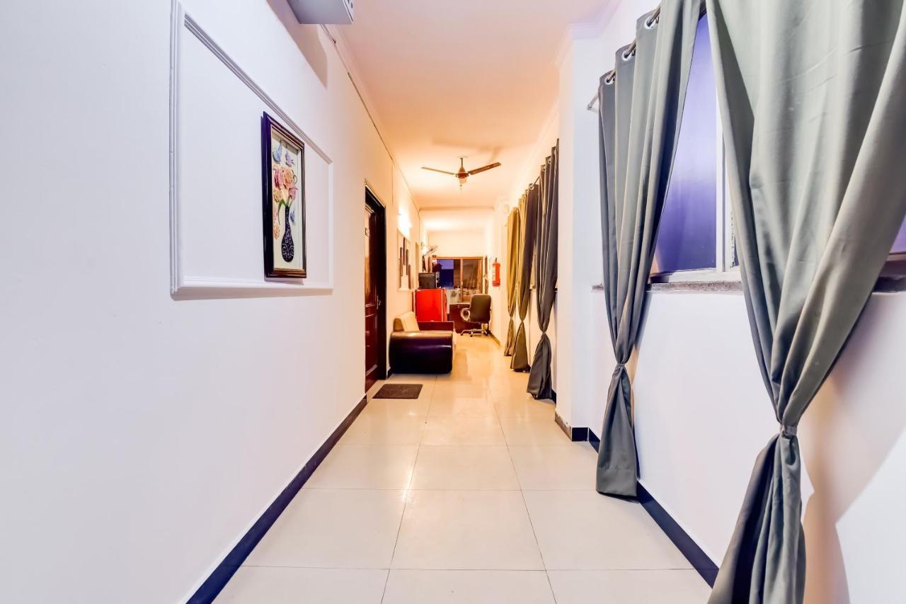 Hotel Flagship Red Stone Near Dilli Haat Ina