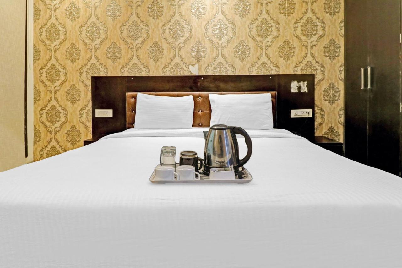 Oyo 23368 Boutique Paragon Hotel New Delhi