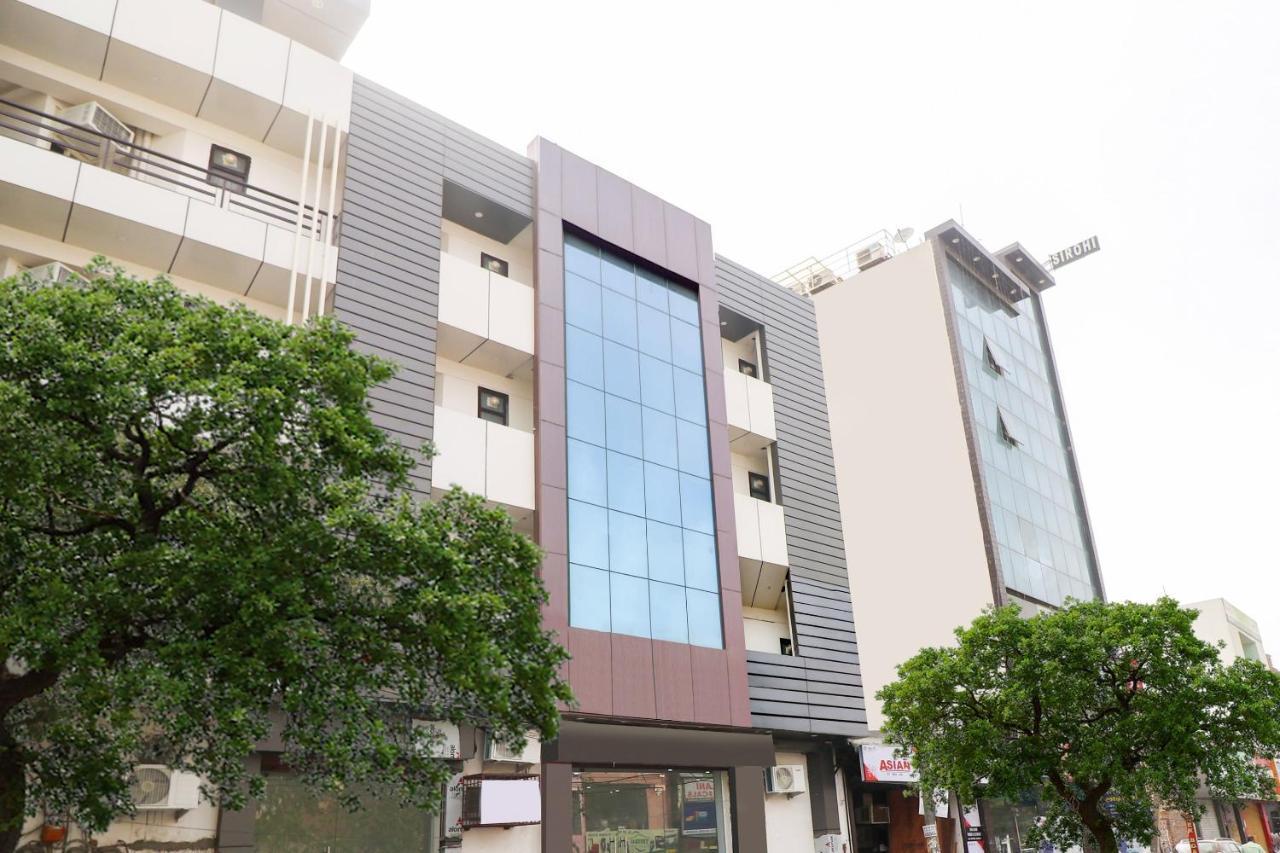 Collection O Mahavir Enclave Near Dashrath Puri Metro Station Hotel New Delhi