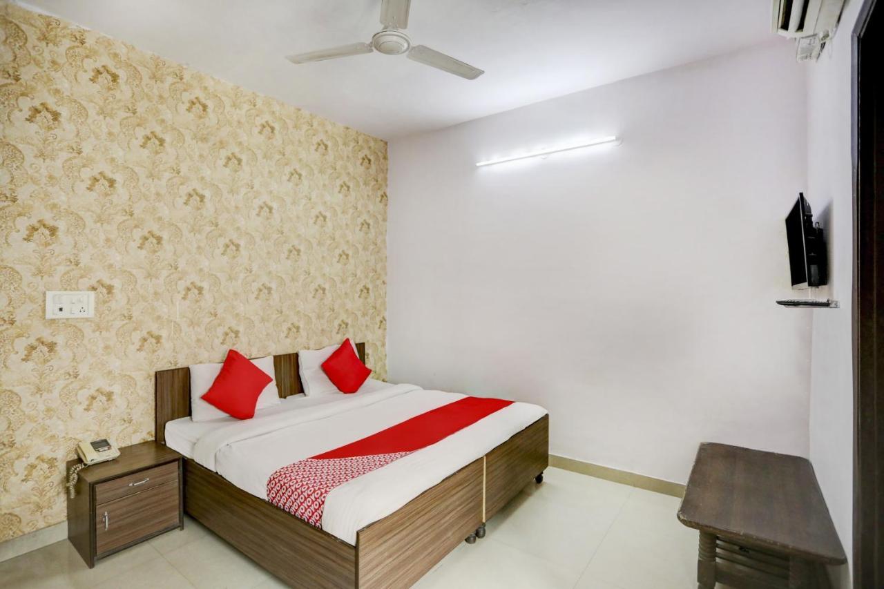 Hotel O Blissbourn New Delhi