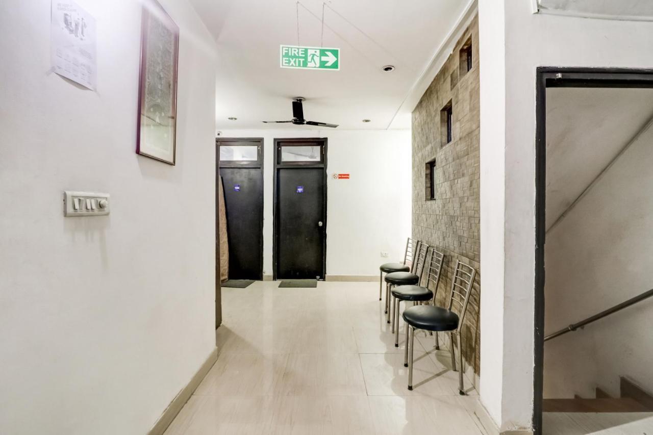 Oyo Prime Residency Near Chhatarpur Metro Station Hotel New Delhi