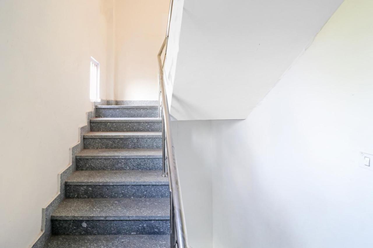 Hotel Flagship Park Avenue Casa Near Chhatarpur Metro Station