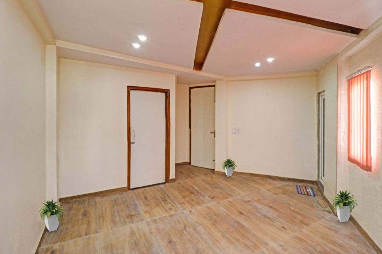 Flagship Park Avenue Casa Near Chhatarpur Metro Station