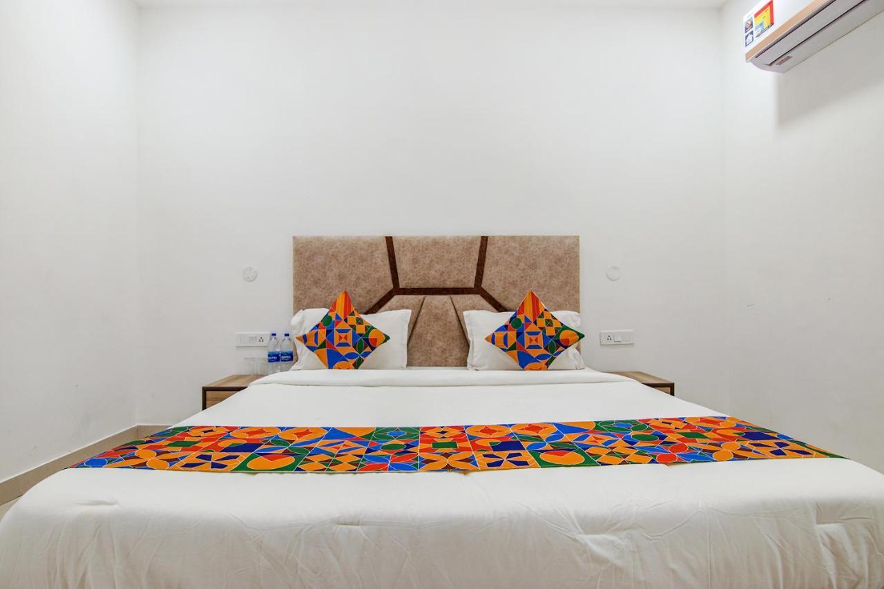 Fabhotel Grand 3* Nova Deli