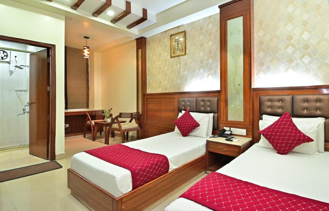 Hotel The Aster Karol Bagh Homely Atmosphere New Delhi