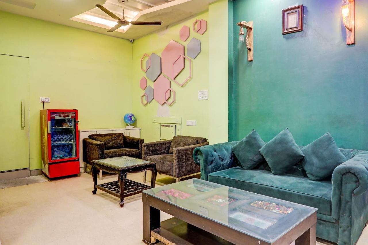 Nityaa Hostel *