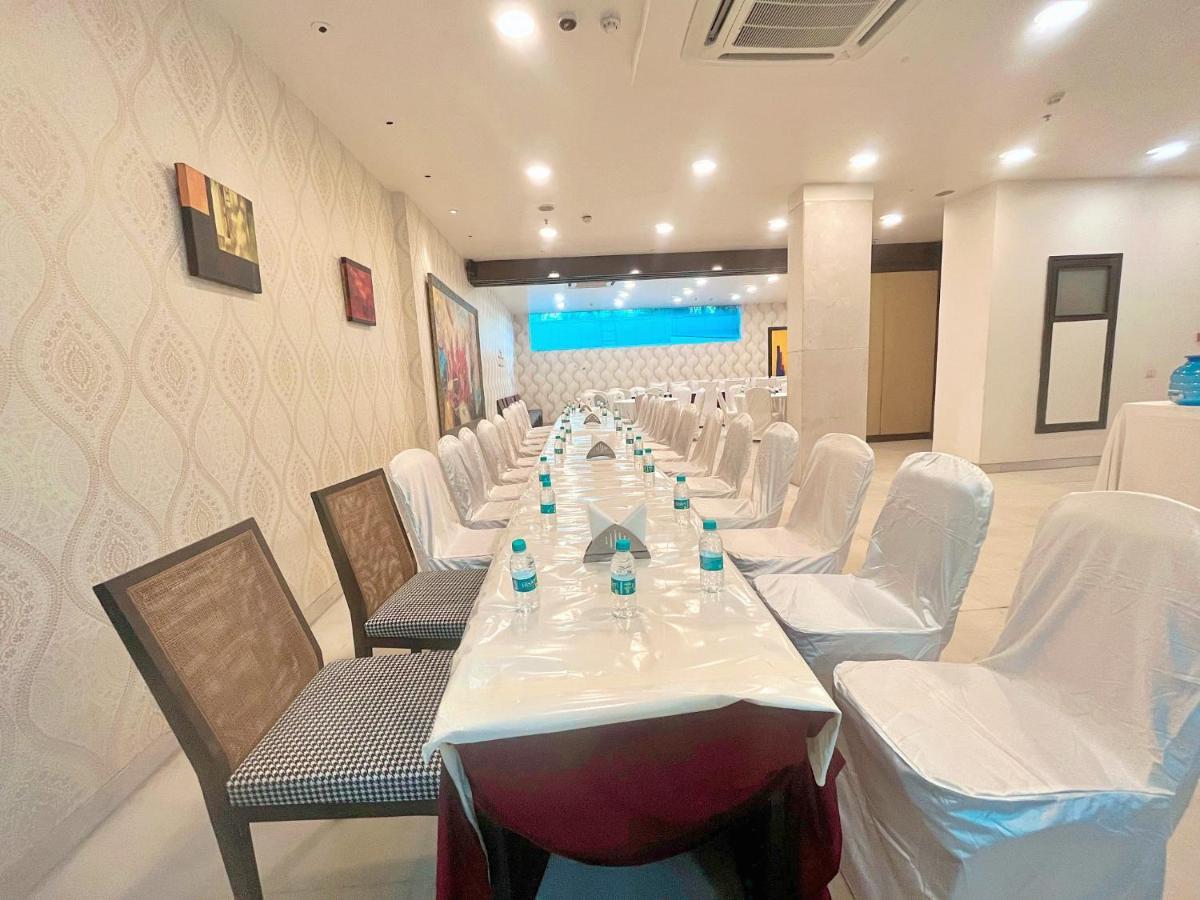 Amber By Orion Hotel 4*