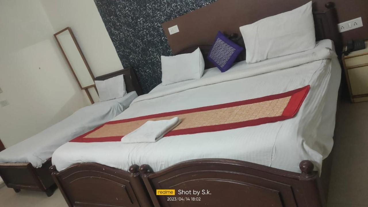 Hotel Oyo Galaxy 3*