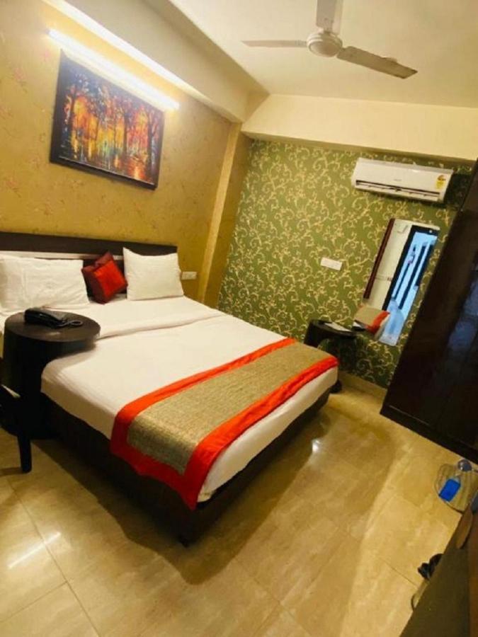 Hotel Ark Suites At Delhi Airport Nova Deli