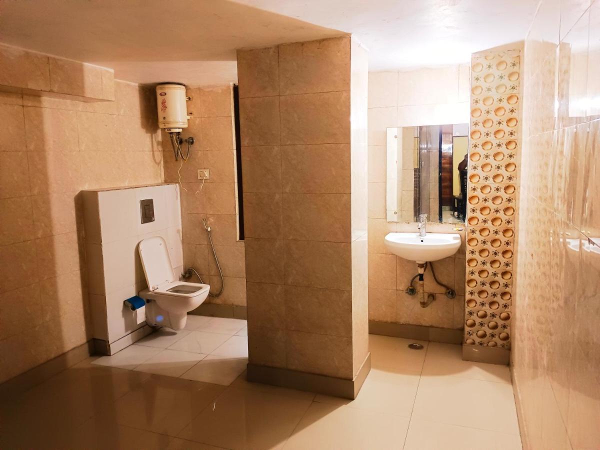 De Tark Near Igi Airport Delhi 4* New Delhi