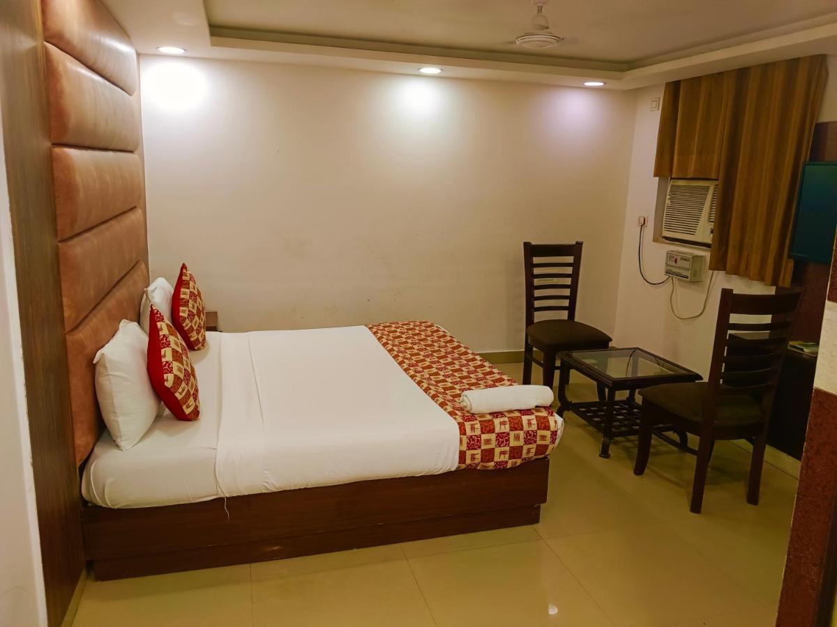 De Tark Near Igi Airport Delhi Hotel 4*