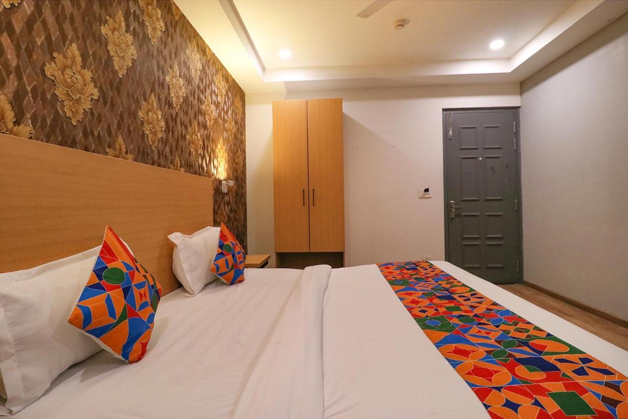 Hotel Fabexpress La Serene Gagan Vihar