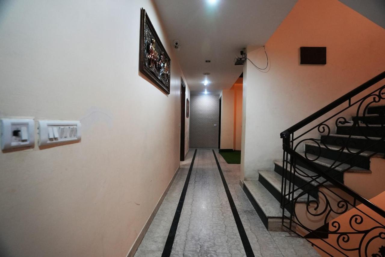 S & B East - Patel Nagar 3* New Delhi