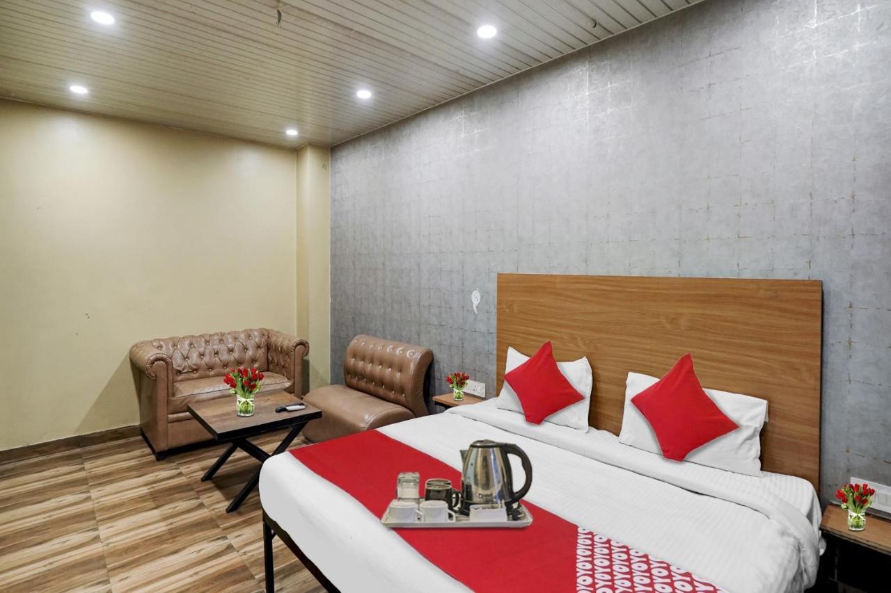 Hotel O R K Residency Near Jhilmil Metro Station