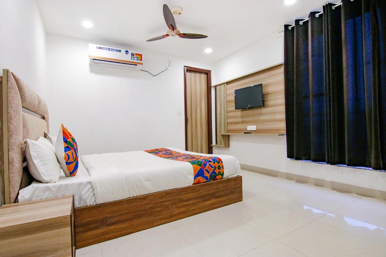 Fabhotel Grand 3* Nova Deli