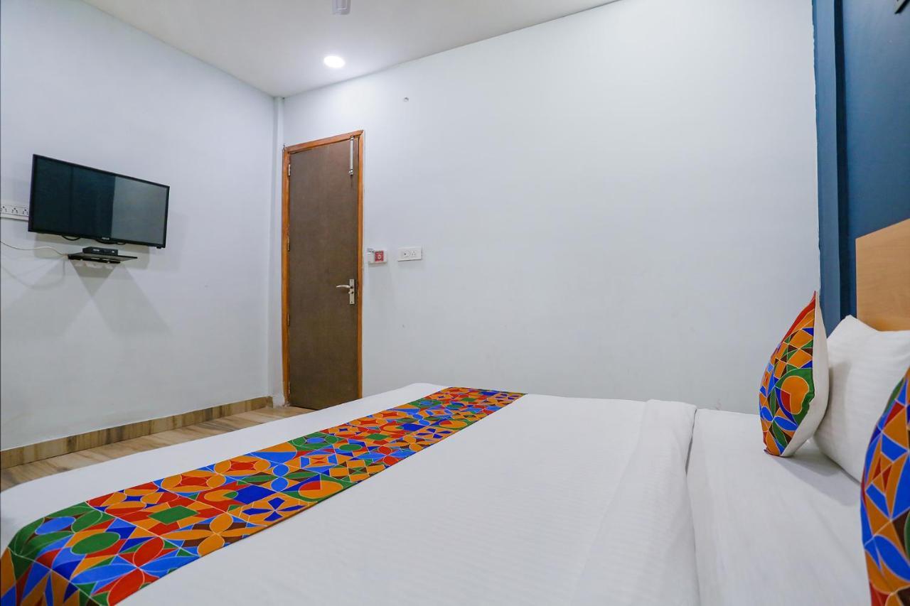 Fabhotel Silver Saffron Peera Garhi 3* New Delhi