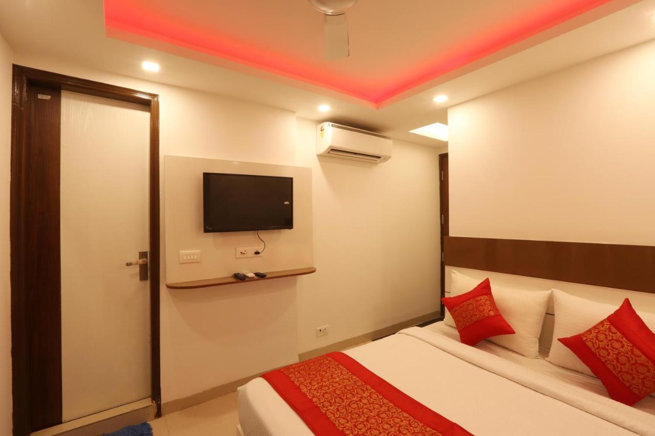 Hotel Ark Suites At Delhi Airport Nova Deli