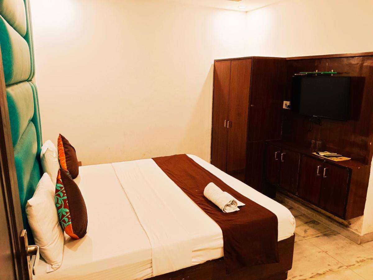 De Tark Near Igi Airport Delhi 4*