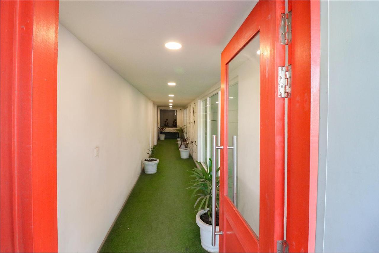 Fabexpress La Serene Gagan Vihar New Delhi