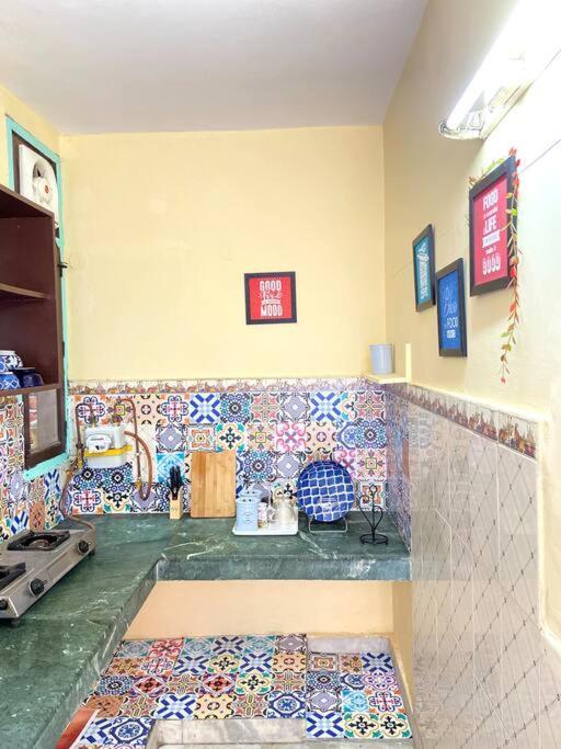 Sukoon ,cozy ,private & Regal Terrace *