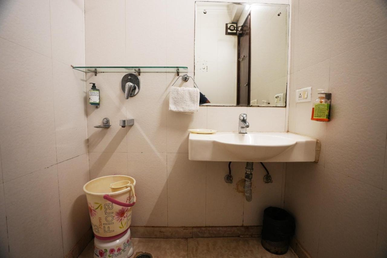 S & B East - Patel Nagar Hotel 3*