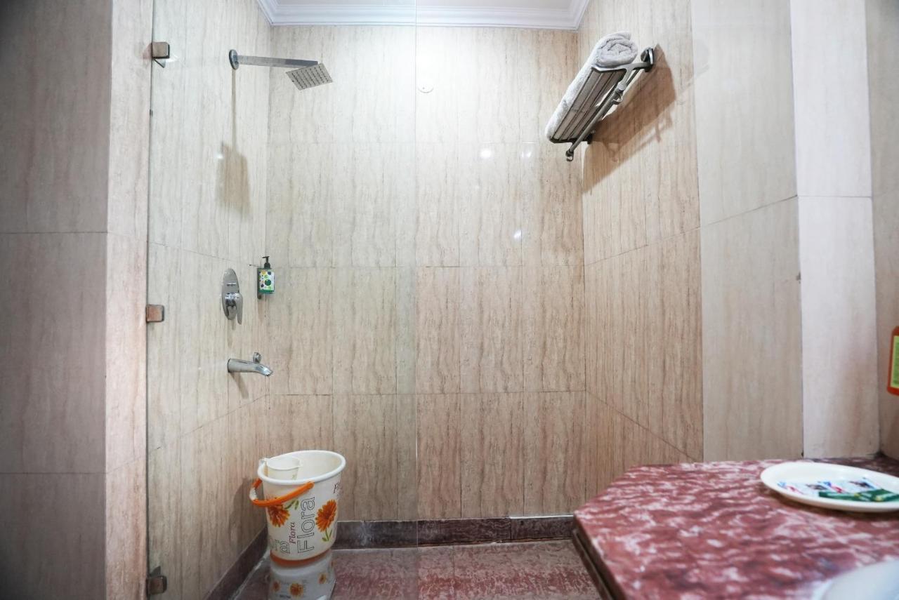 S & B East - Patel Nagar Hotel 3*