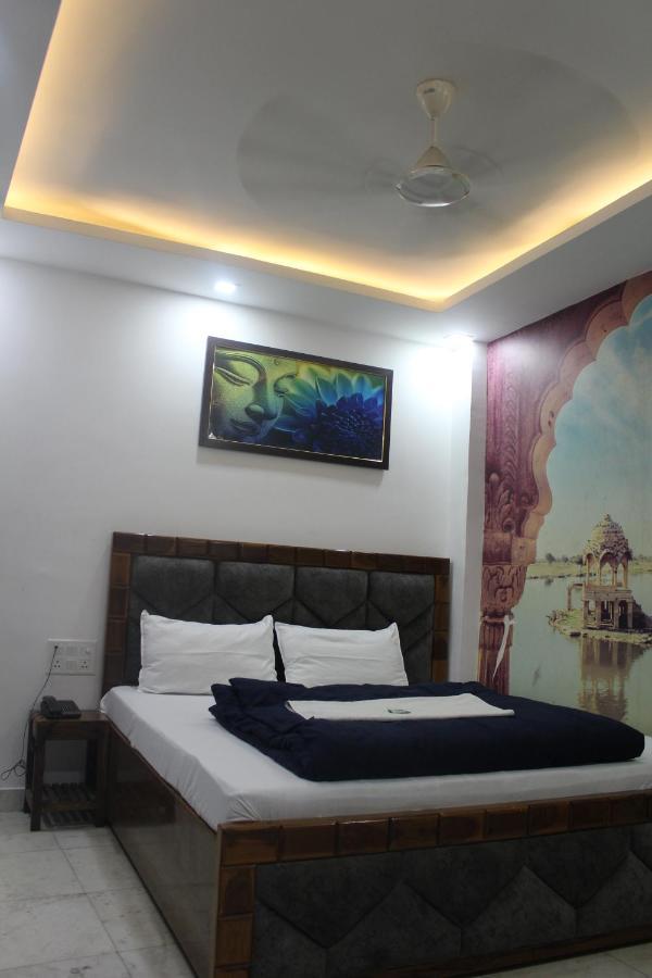 Hotel Yes Boss By Backpackers Heaven Right In Centre Of New Delhi