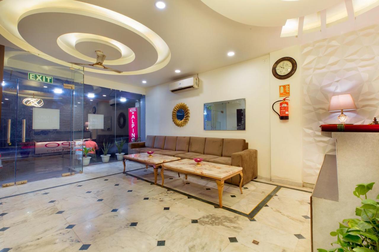Hotel Opo The Alpino New Delhi