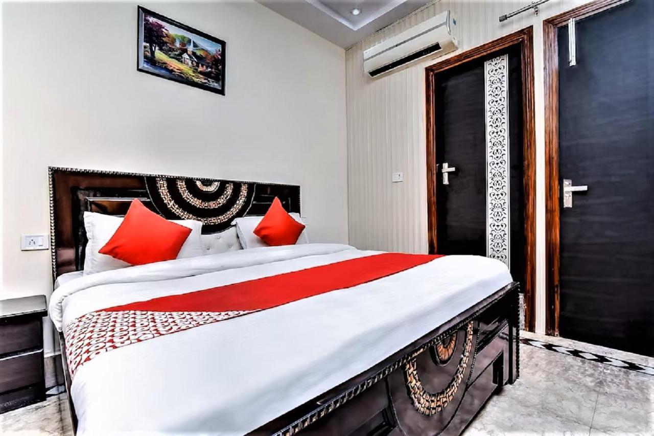 Florence Residency & Riviera * Delhi (National Capital Territory of India)