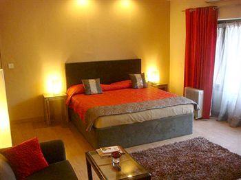 Hotel Bloomrooms @ Link Road 3*