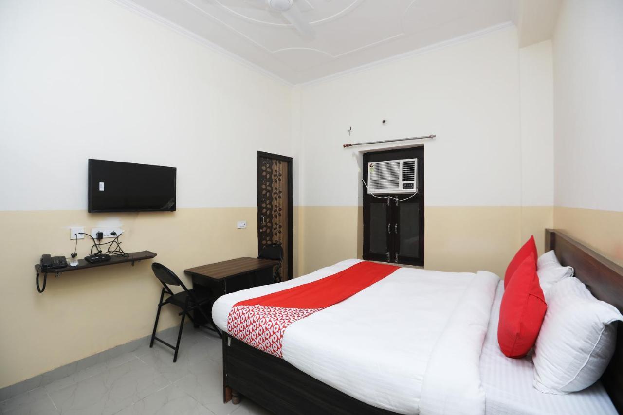 Oyo The Nest - Knowledge Park Near Pvr Ansal Plaza Greater Noida 3* Delhi (National Capital Territory of India)