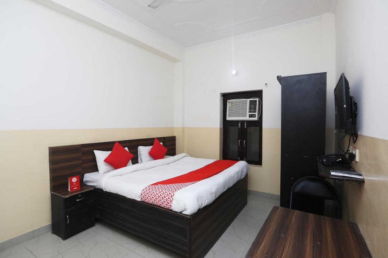 Oyo The Nest - Knowledge Park Near Pvr Ansal Plaza Greater Noida 3* Delhi (National Capital Territory of India)