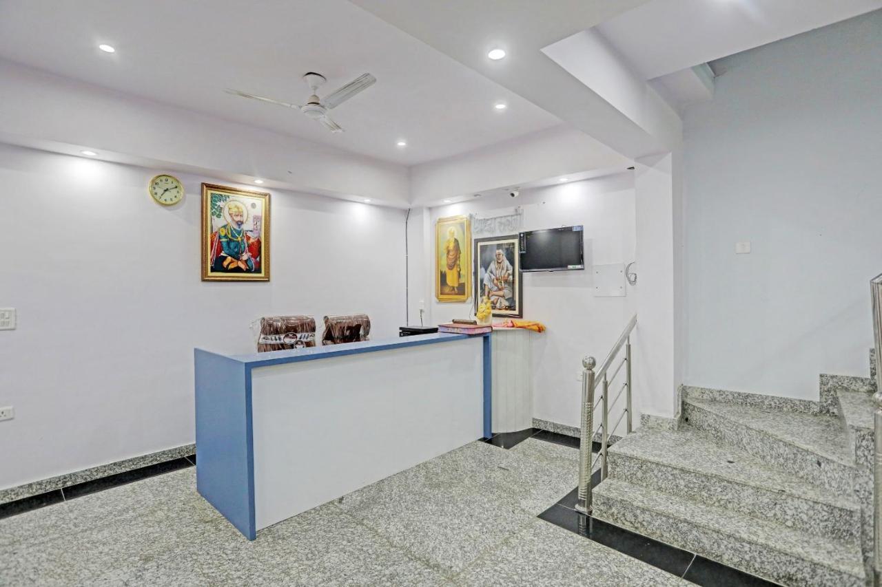 Hostel S B Near Railway Station Paharganj New Delhi