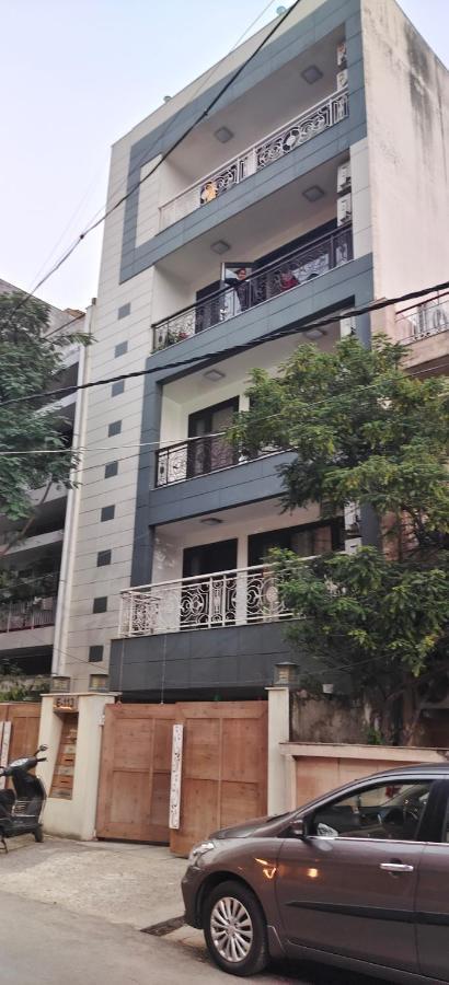 Palatial 3bhk With Terrace! Greater Kailash 1 * Nova Deli