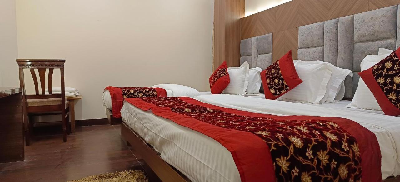 Batra Nizamuddin Hotel 3*