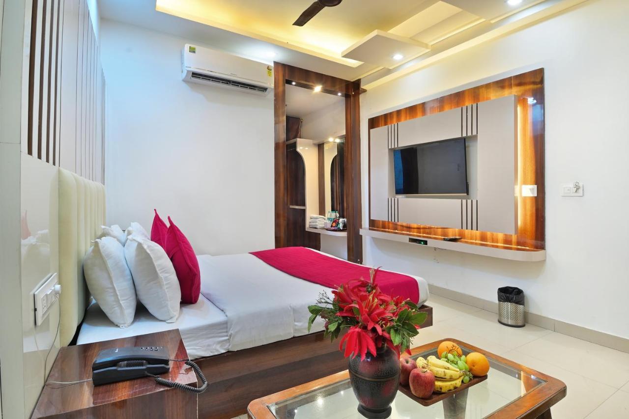 Star - Budget Friendly Hotel New Delhi