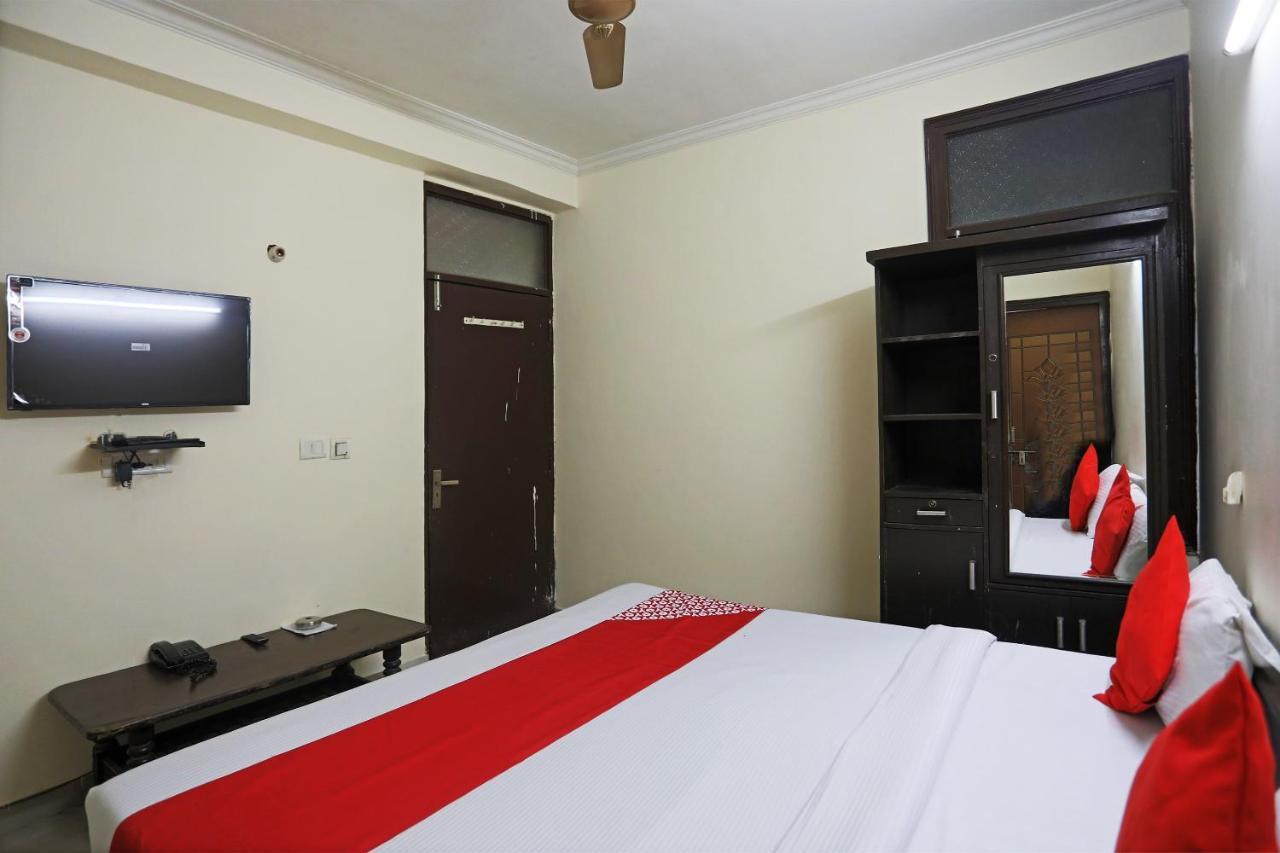 Hotel Oyo Marina Prime