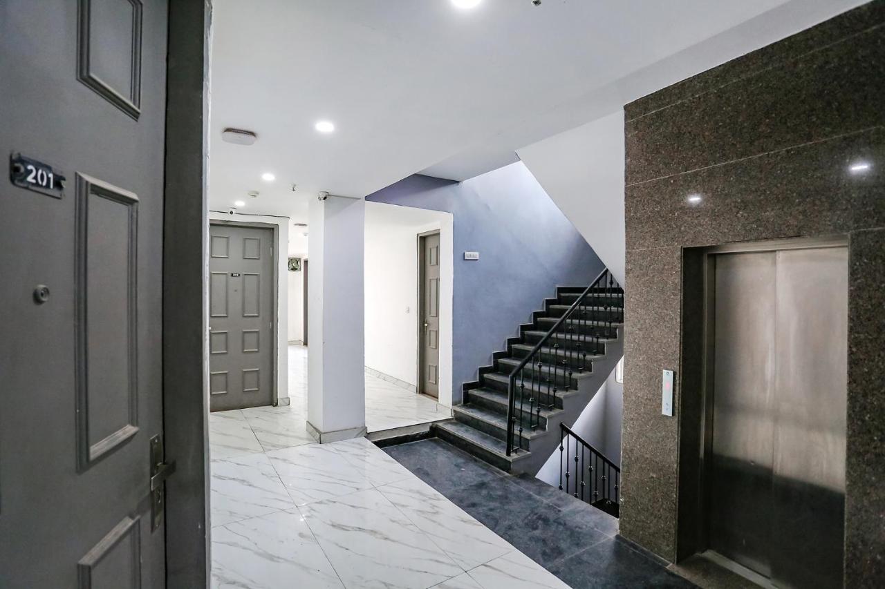 Hotel Fabhotel Vat - Meera Bagh 3*