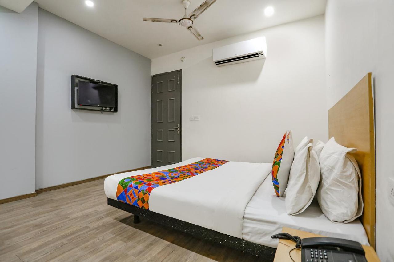 Fabhotel Vat - Meera Bagh