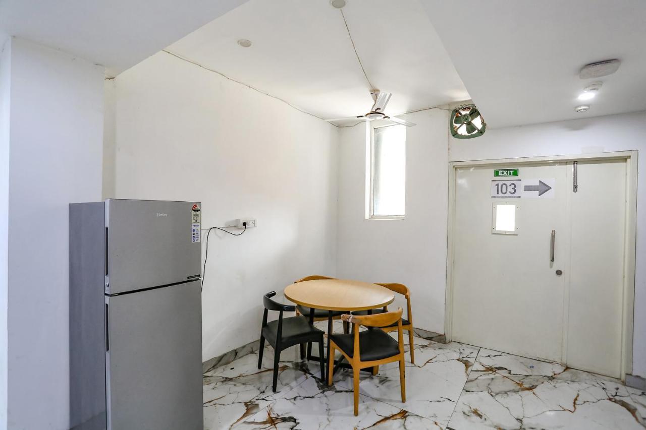 Fabhotel Vat - Meera Bagh Hotel
