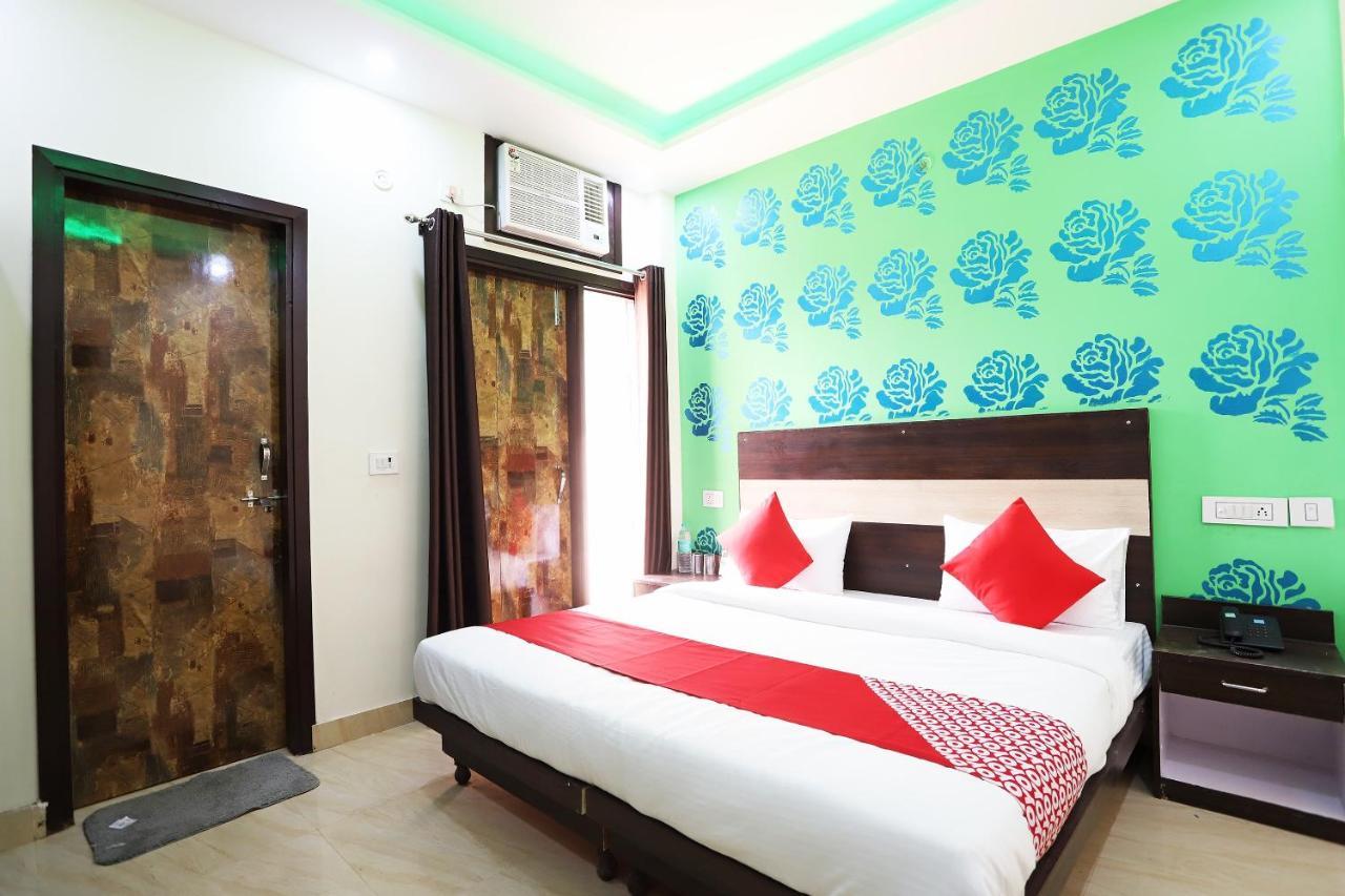 Oyo Flagship 42619 Diamond Key Delhi (National Capital Territory of India)