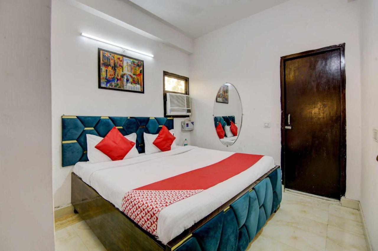 Hotel Oyo Flagship Decent Residency