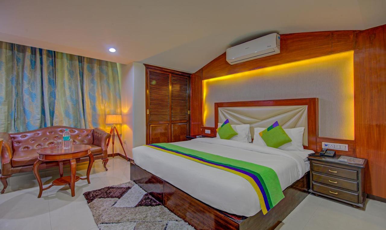 Hotel Treebo Corporate Park 3*