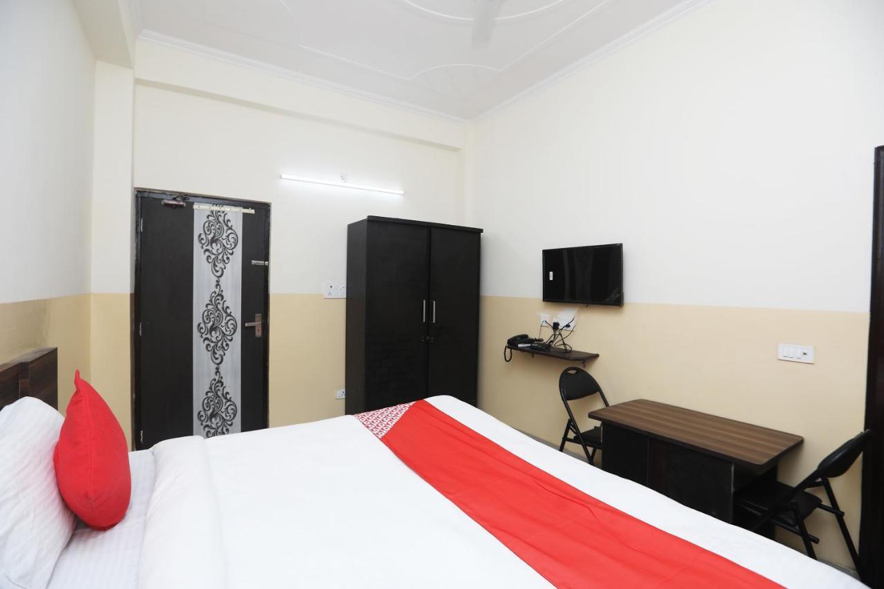 Hotel Oyo The Nest - Knowledge Park Near Pvr Ansal Plaza Greater Noida