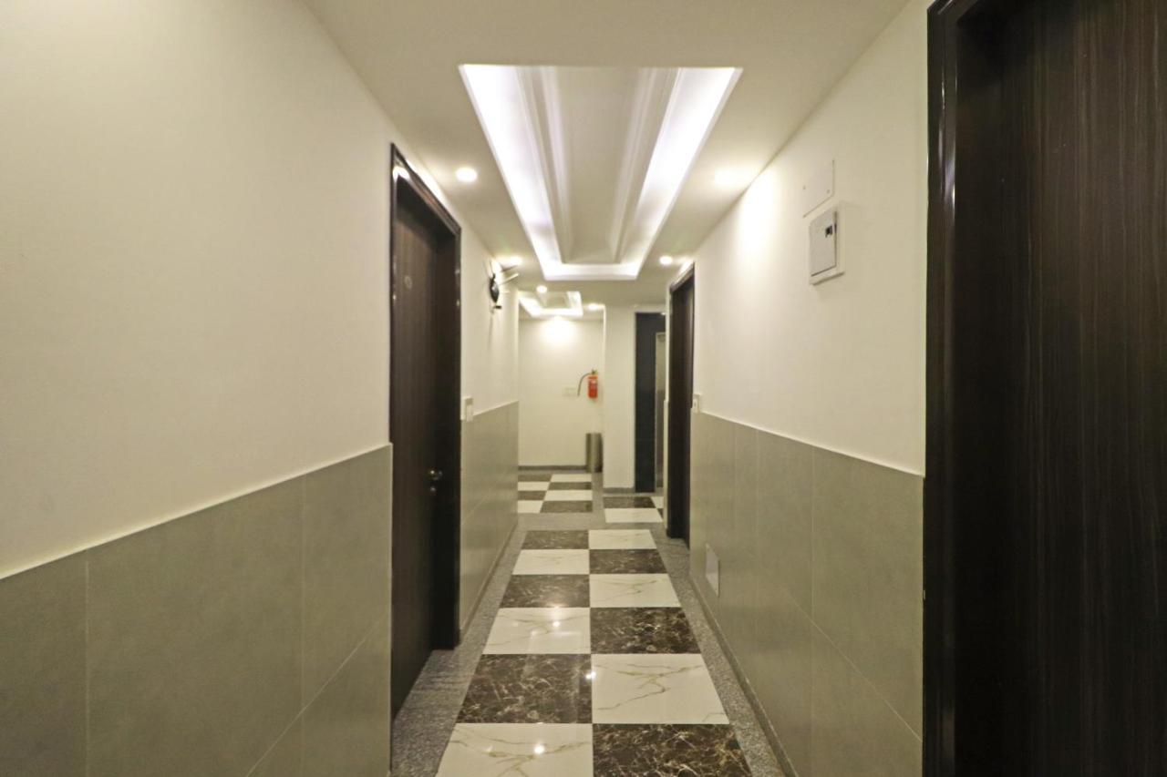Hotel Almora Near Delhi Airport Nova Deli