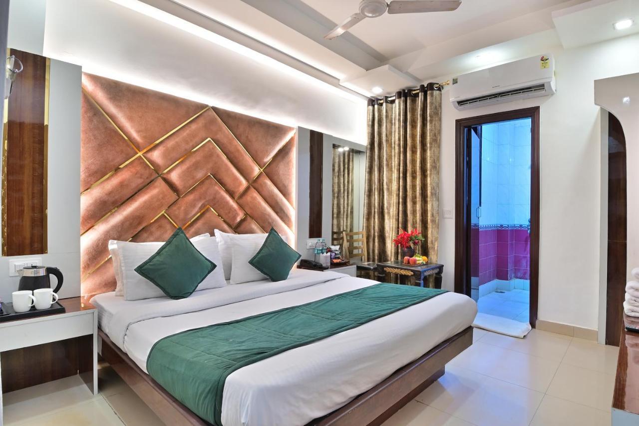 Star - Budget Friendly Hotel