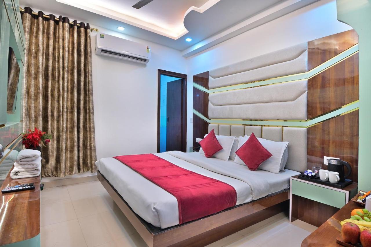Star - Budget Friendly Hotel 3*