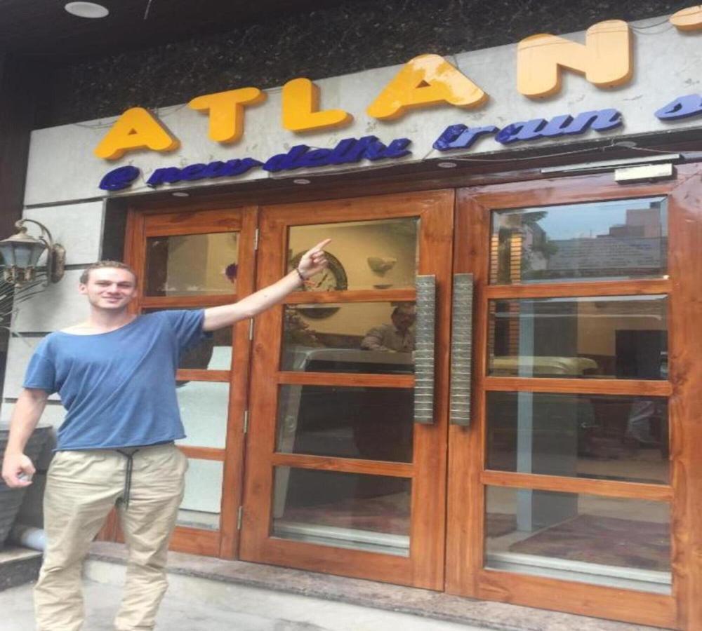 Staybook Atlanta Railway Station Paharganj Hotel