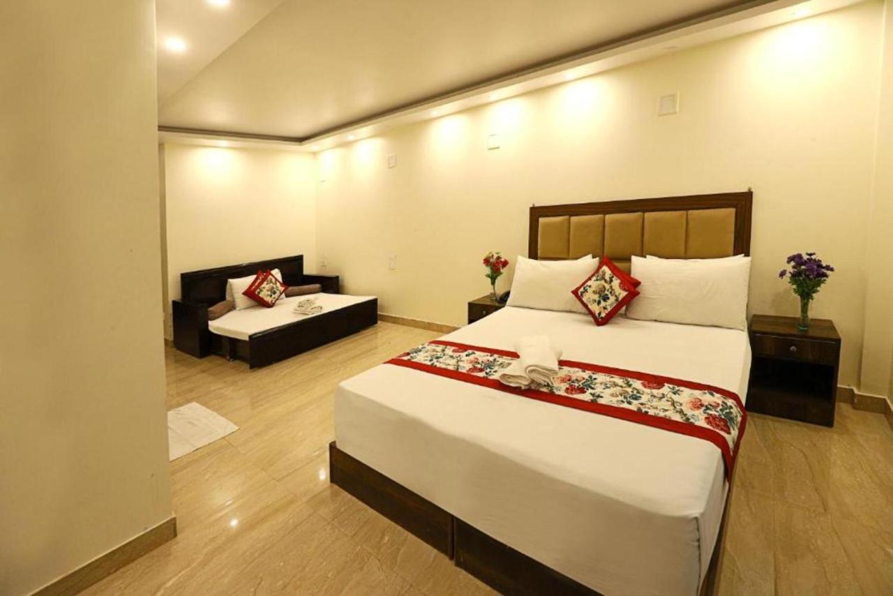 Staybook Atlanta Railway Station Paharganj Hotel 3*